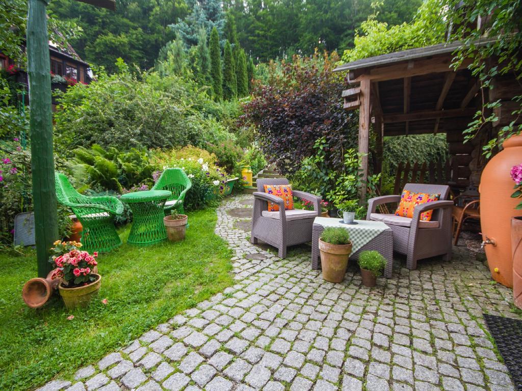Willa Jagniatkow Bed & Breakfast Exterior photo